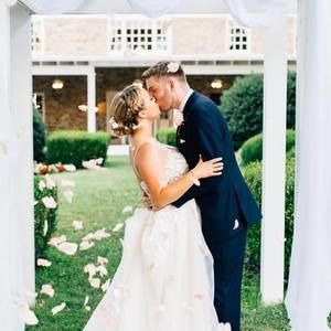 Meet your Posher, Caroline